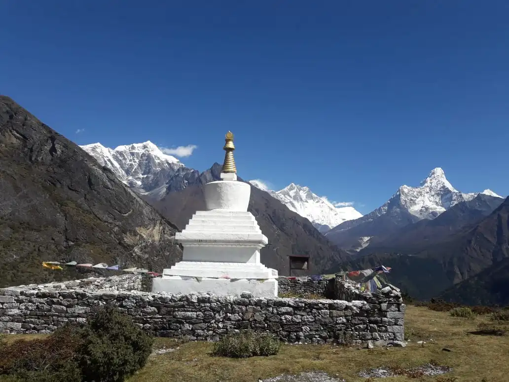 Is Everest base camp trekking safe? - Has anyone died in EBC Trek?